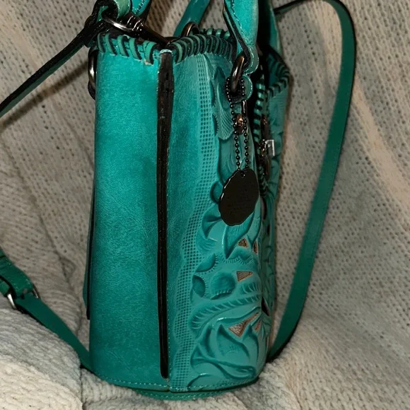 💙Patricia Nash Turquoise Crossbody Purse - Picture 16 of 16